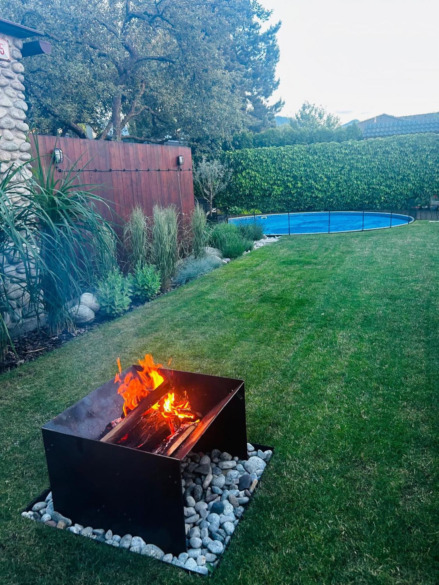 Katarina With Heated Pool *